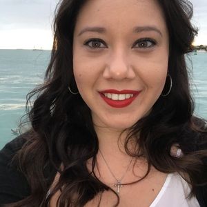 Meet your Posher, Julia